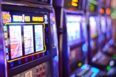 Fortune Mouse slot game interface on suryajitu platform